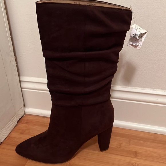 Banana Republic Vegan Suede Slouchy Boot - Chocolate - Picture 7 of 8
